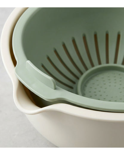 Artpace Double-Layer Vegetable Wash and Drain Bowl Set 26 cm Sage - Detail view